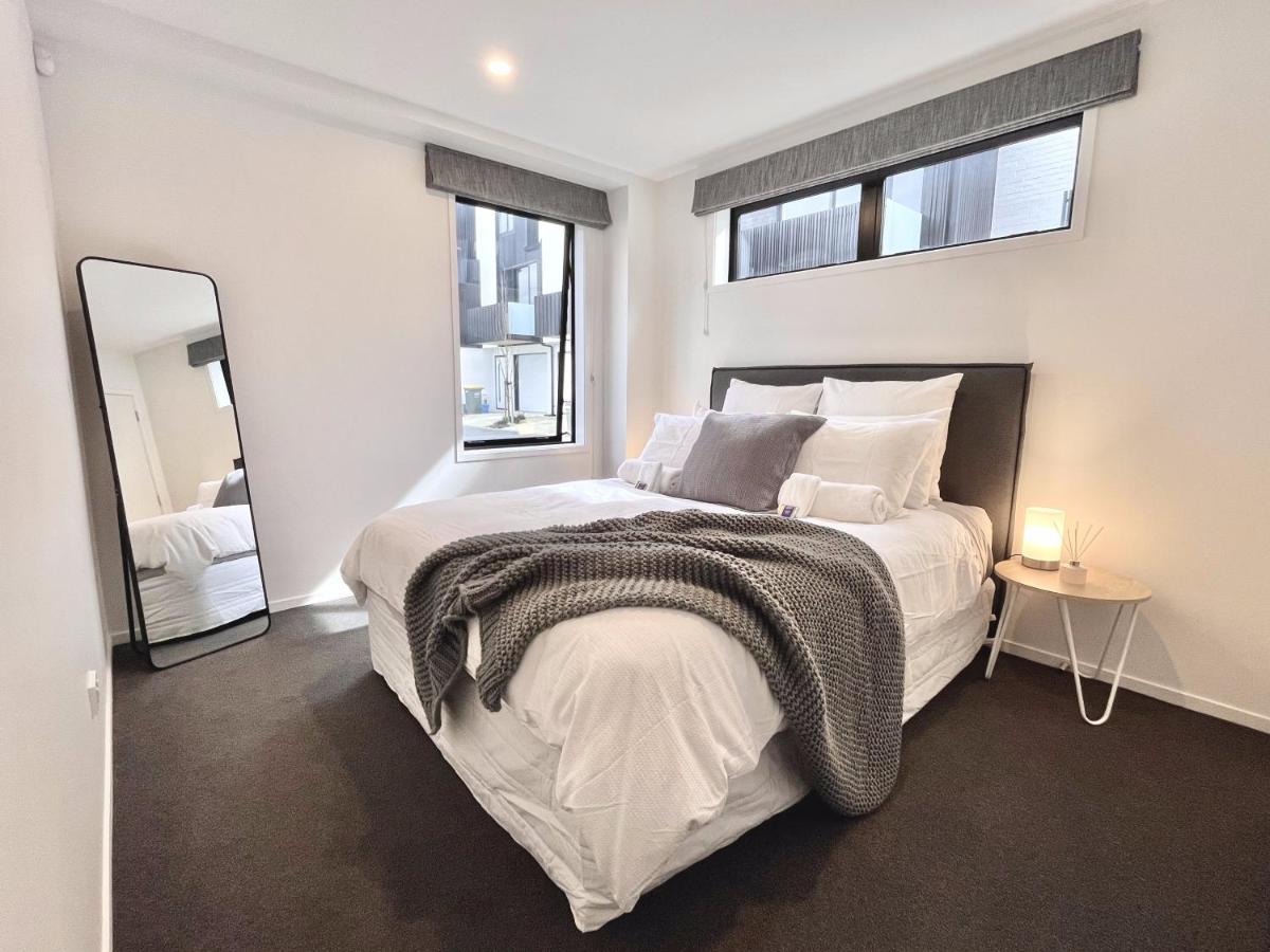 Modern & Central City - By Kosh Bnb Hamilton Exteriér fotografie